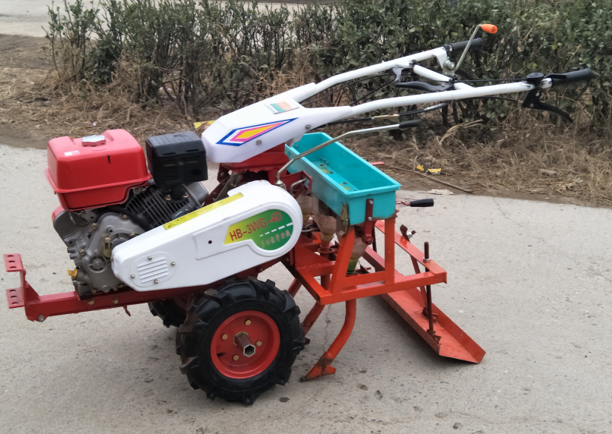 JA-3型自走式播種機(jī)